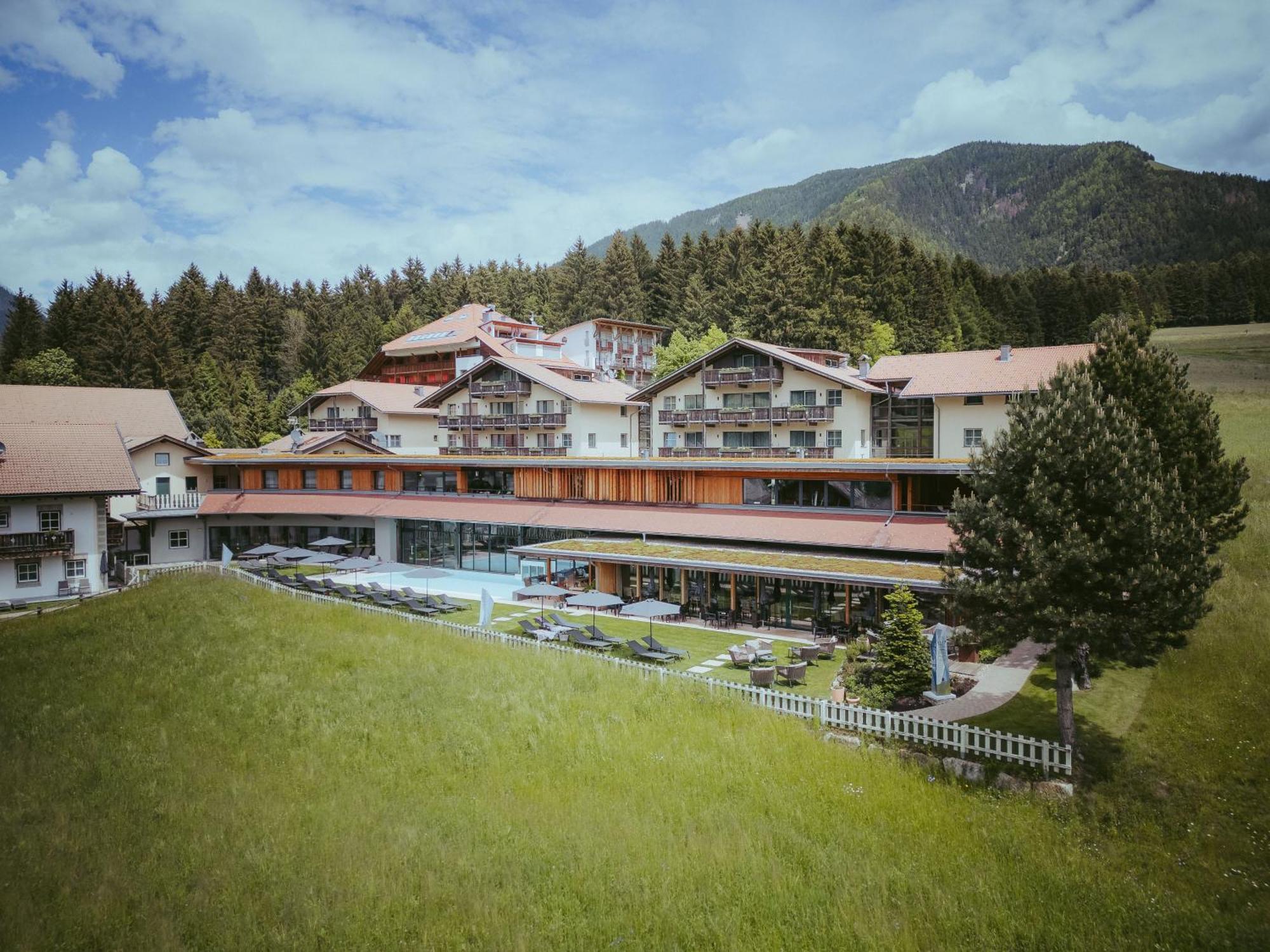 Garberhof Dolomit Family Ξενοδοχείο Rasùn di Sotto Εξωτερικό φωτογραφία